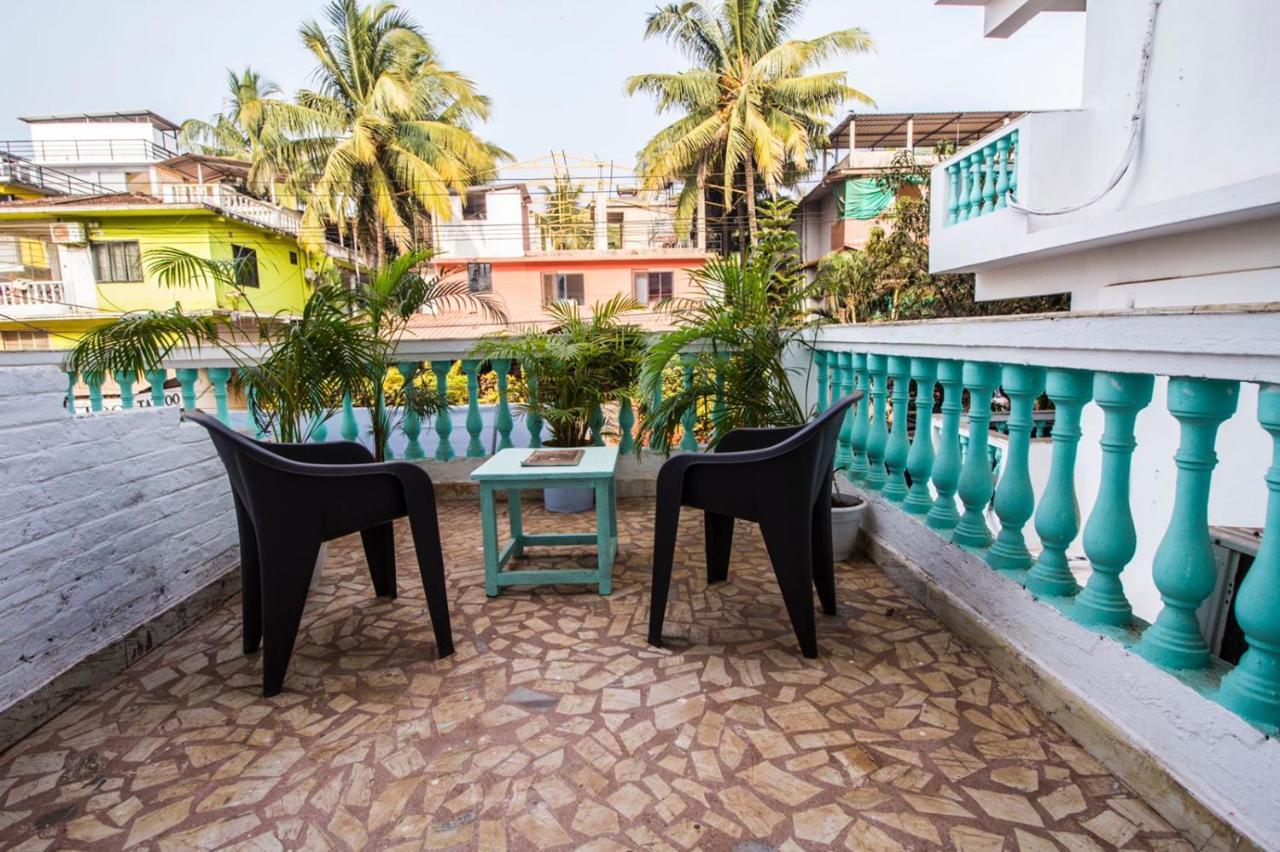 The Turquoiise House Hotel Morjim Bagian luar foto