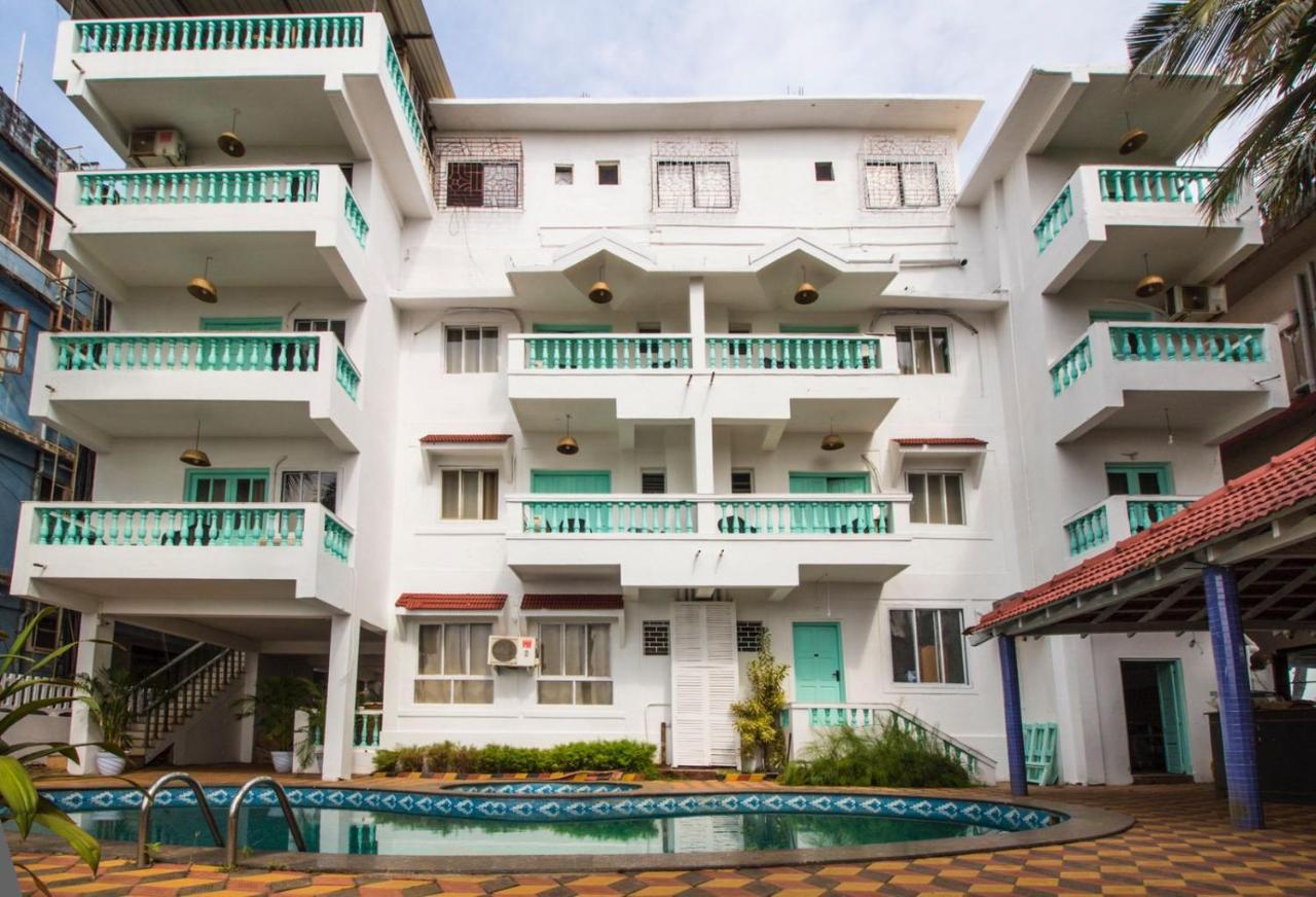The Turquoiise House Hotel Morjim Bagian luar foto