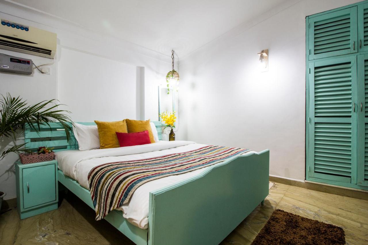 The Turquoiise House Hotel Morjim Bagian luar foto